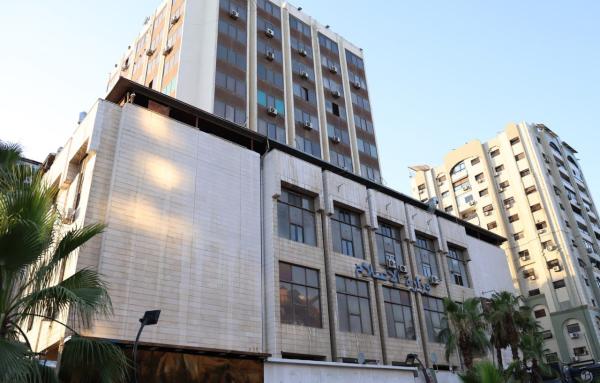 وزارة الإعلام تعلن شروط ترخيص القنوات التلفزيونية والمنصات في سوريا