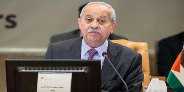 رفع العقوبات الأمريكية عن سوريا يسهم في تنشيط حركة البضائع والتحويلات المالية