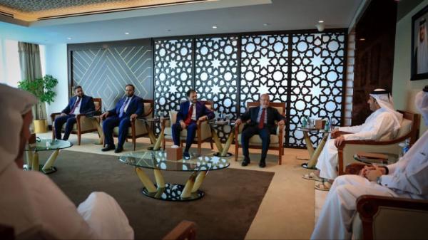في الدوحة.. وزيرا الاقتصاد والاتصالات يبحثان مع و زير التجارة القطري مجالات الاستثمار المشترك 