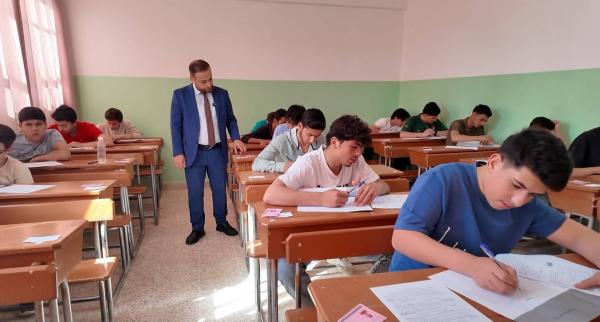 جولة  تفقدية لوزير التربية في عدد من مراكز ريف دمشق الامتحانية
