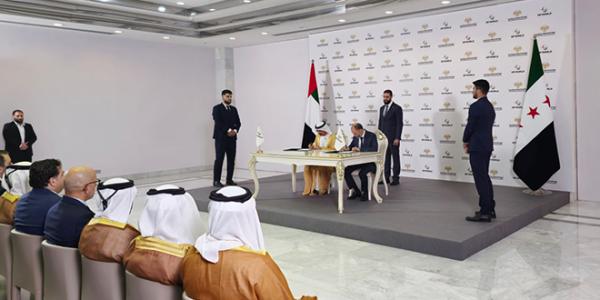 بحضور الرئيس الشرع .. توقيع اتفاقية بين الهيئة العامة للمنافذ البرية والبحرية وشركة موانئ دبي العالمية
